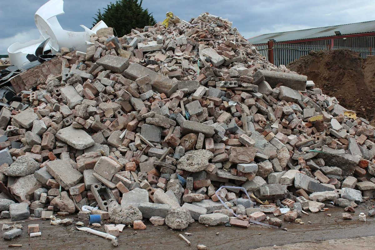 Kivi ja betooni jäätmete kogumine